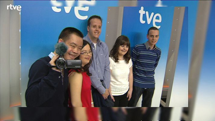  - La 2 estrena 'Con una sonrisa'