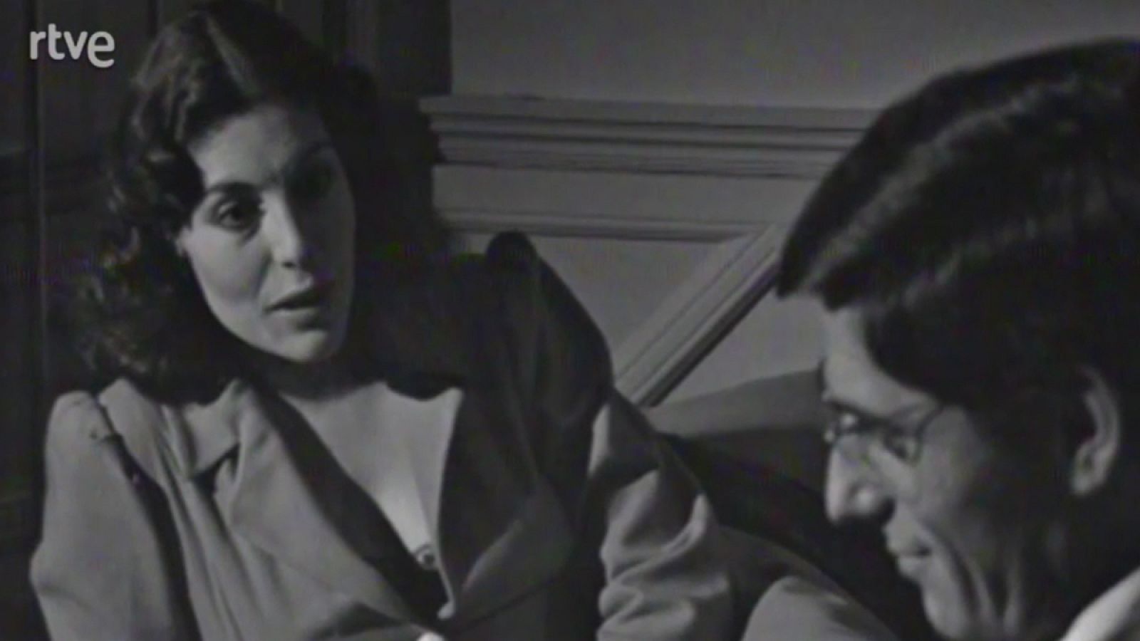 Entre visillos - Capítulo 8