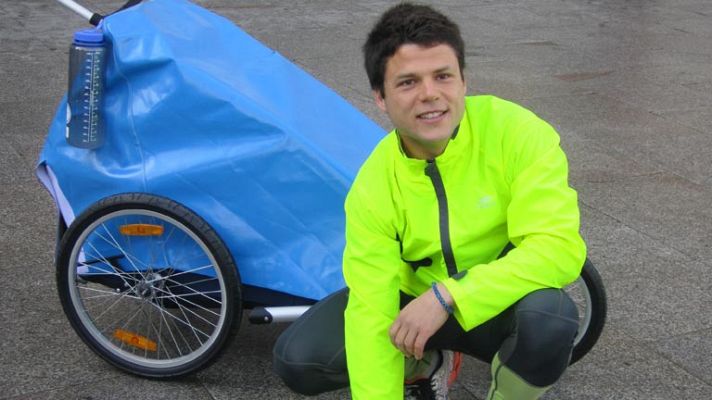 Telediario 1 - Vuelta al mundo a pie por el medio ambiente