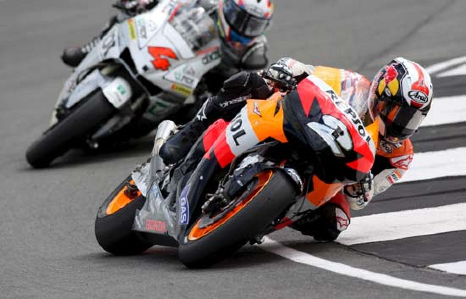 Todas las noticias del Telediario Segunda Edición resumidas en cuatro minutos (22/06/08).