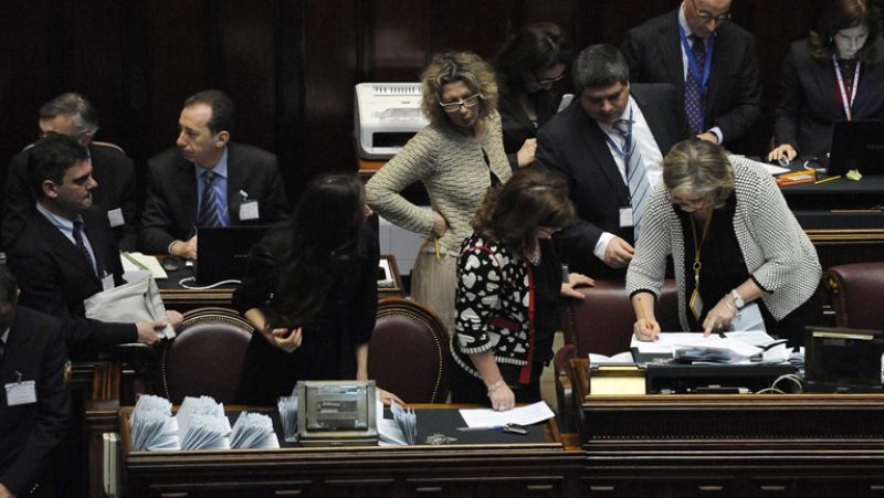 Fracasa el segundo intento para elegir al nuevo presidente de Italia - Informativo 24h | Ver