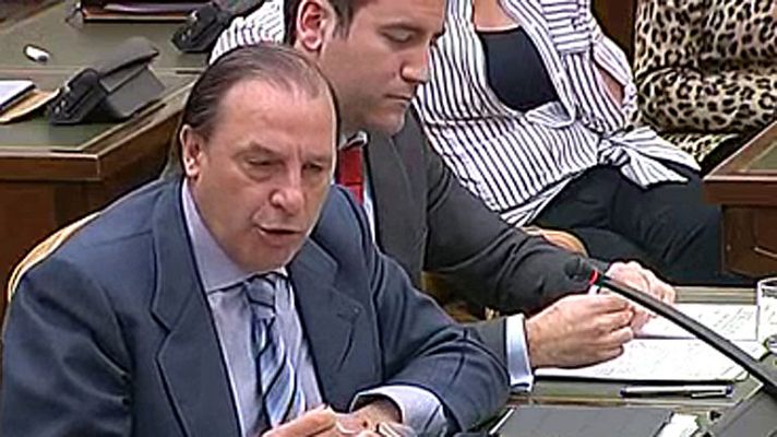 Telediario 1 - Aprobada la ley sobre desahucios