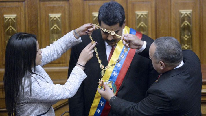 Telediario 1 - Maduro es investido nuevo presidente de Venezuela