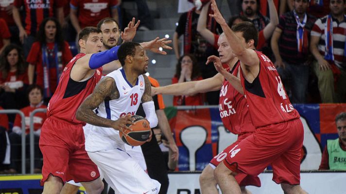Baloncesto en RTVE - Último minuto del Caja Laboral 85-94 CSKA