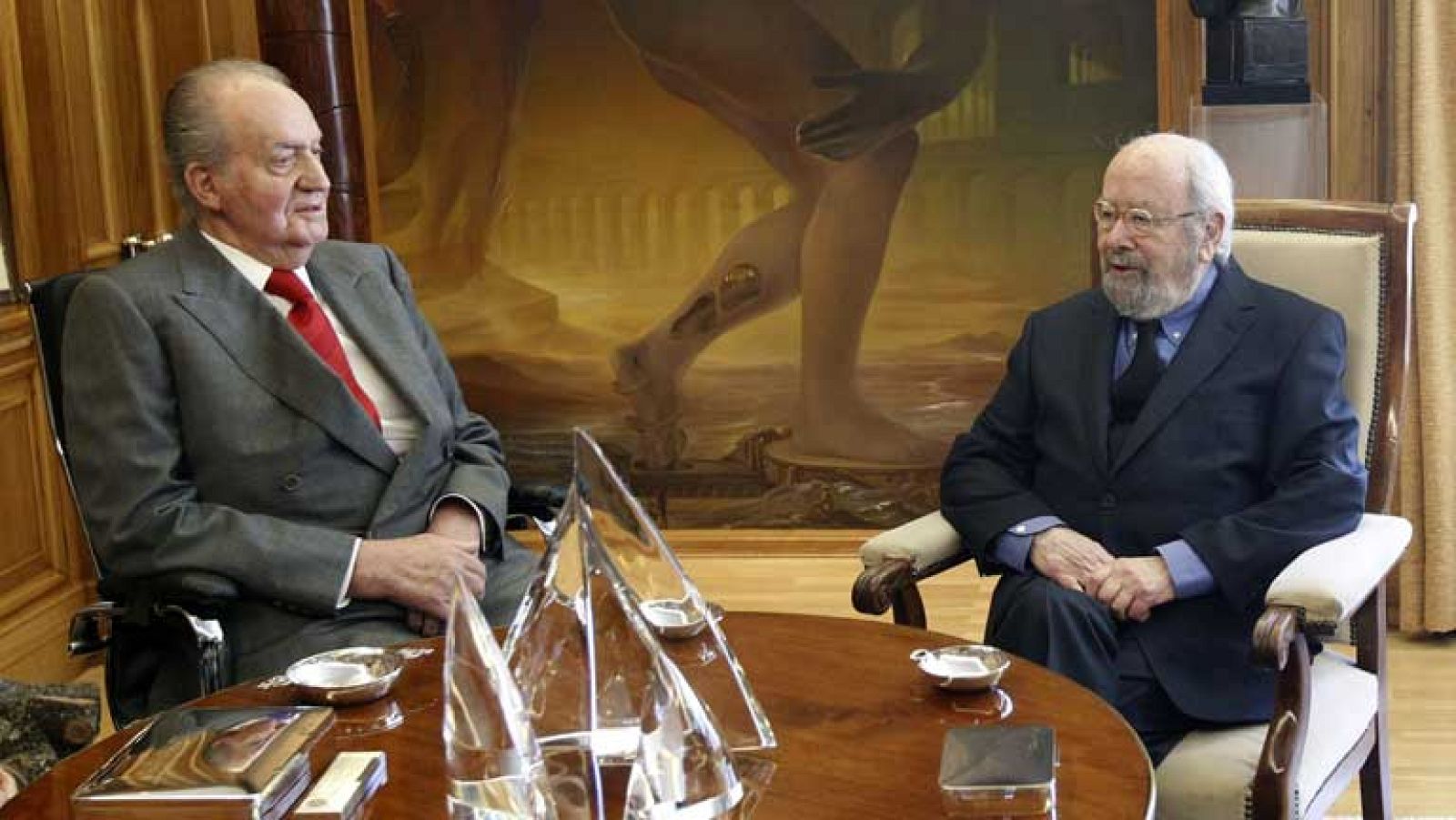 Telediario 1 en cuatro minutos - 22/04/13 | Ver