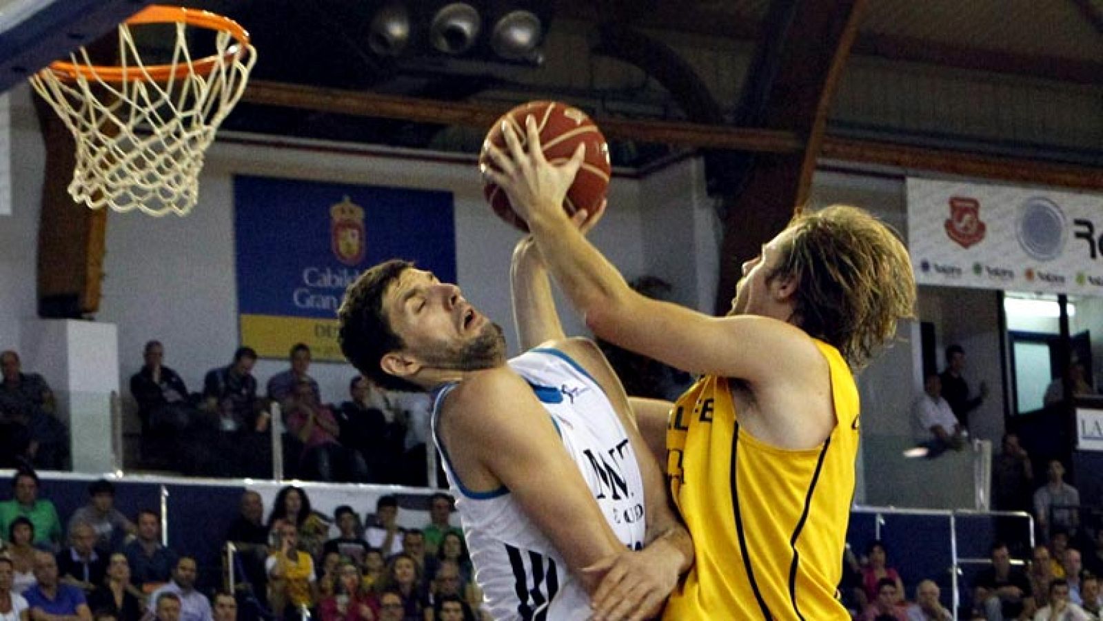 Repasa las tres mejores jugadas que ha deparado la jornada 30 de la Liga Endesa de baloncesto. (22/04/2013)