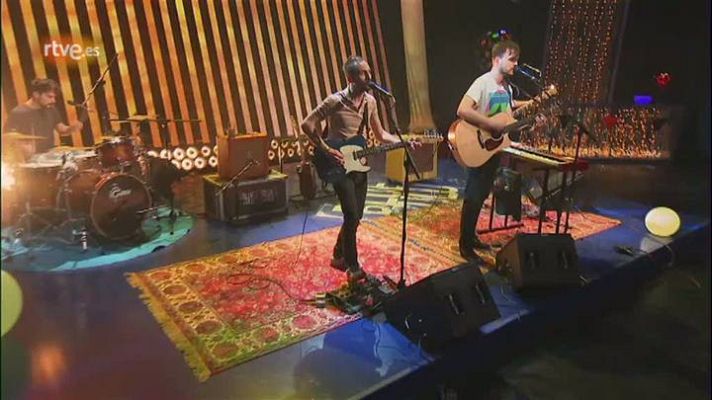 Blue Zulu - MiNE! - El cel és vermell