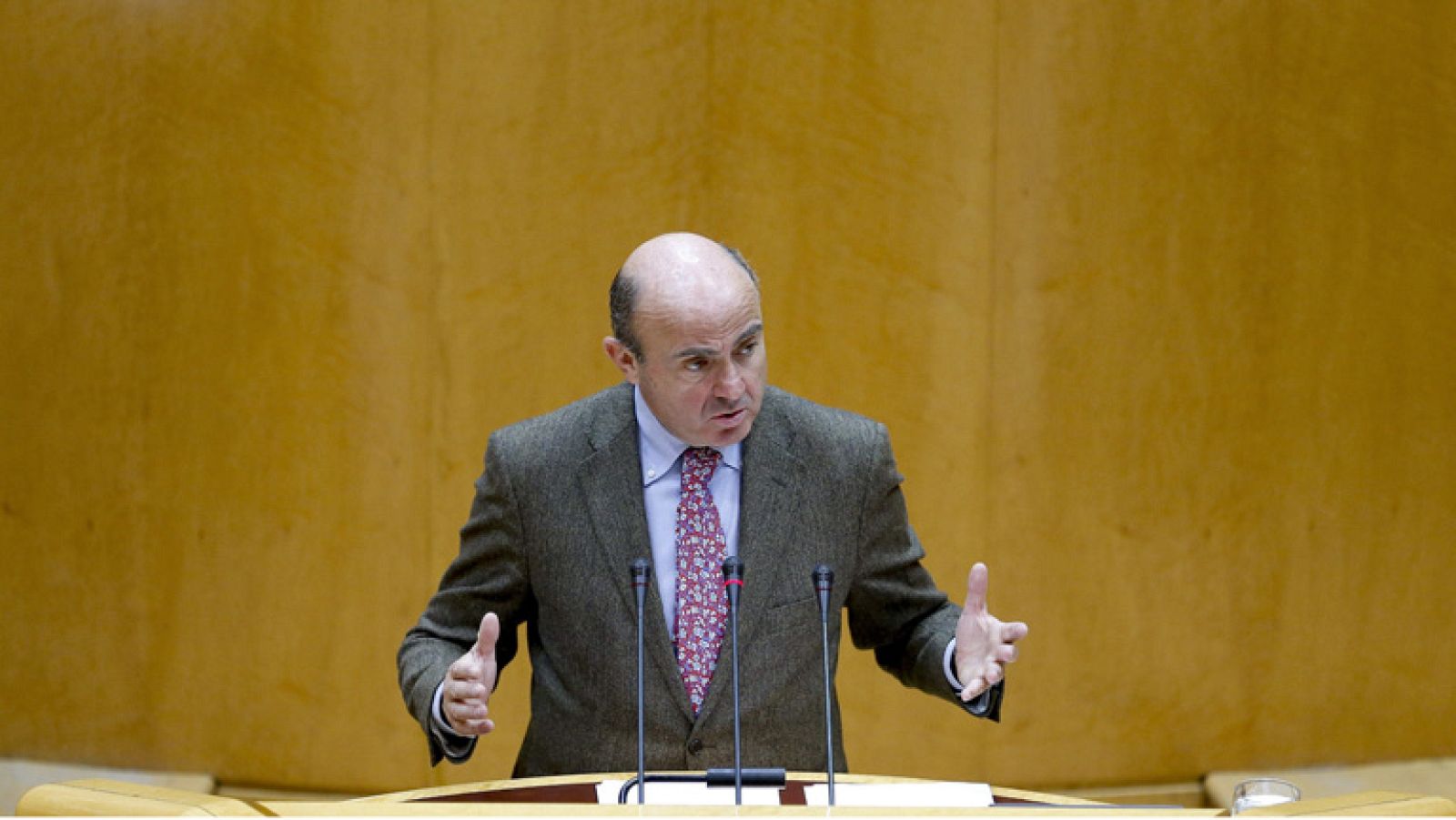 Luis de Guindos: "Las pensiones están absolutamente garantizadas" - Informativo 24h | Ver