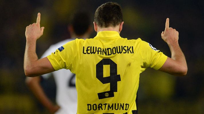 Telediario 1 - Lewandoswi se doctora con honores