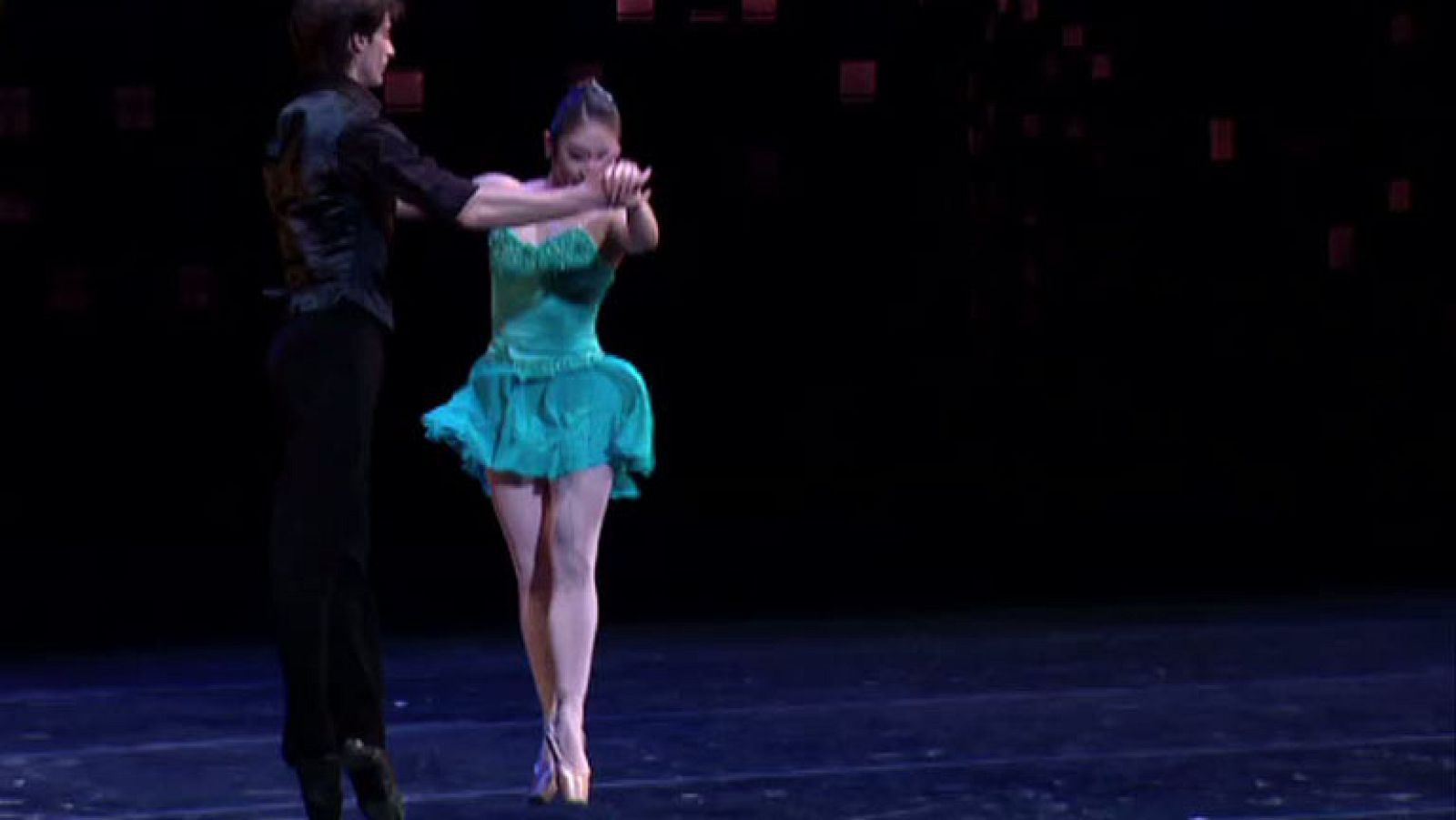 La Compañía Nacional de Danza vuelve a bailar en puntas | Ver