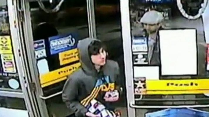 Telediario 1 - El rehén de los hermanos Tsarnaev confiesa que le confesaron ser los autores del atentado de Boston
