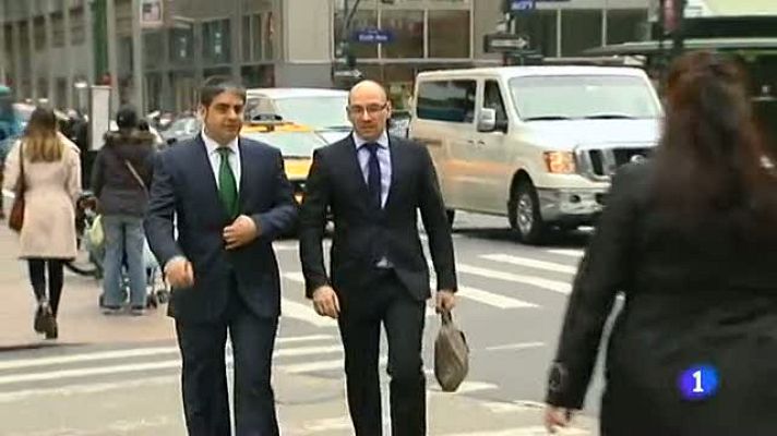 Telediario 1 - Un invento español para proteger corbatas