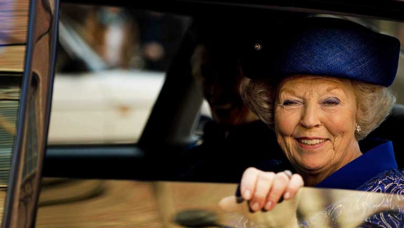 La Mañana de La 1 - Último día de Beatriz de Holanda en el trono