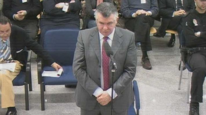 Telediario 1 - Roca reconoce que transfirió dinero a una sociedad ficticia