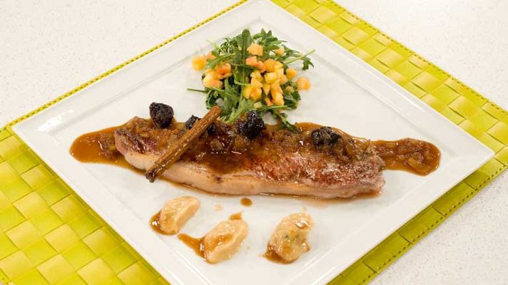 RTVE Cocina - Entrecotes con reineta salteada