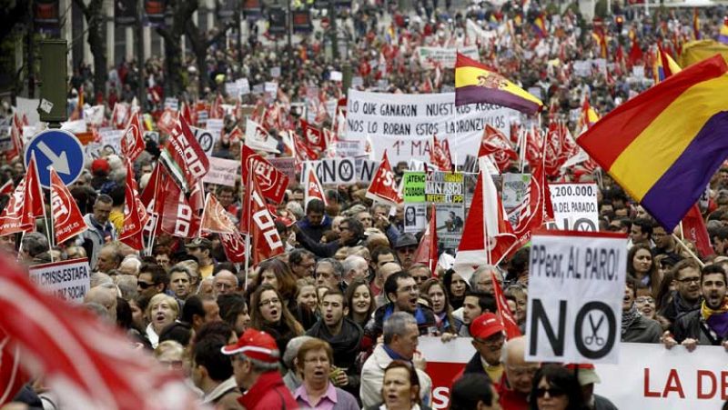 Telediario 1 en cuatro minutos - 01/05/13 | Ver