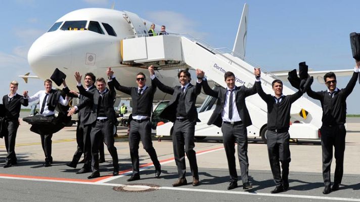 Telediario 1 - El Borussia festeja en Dortmund su clasificación