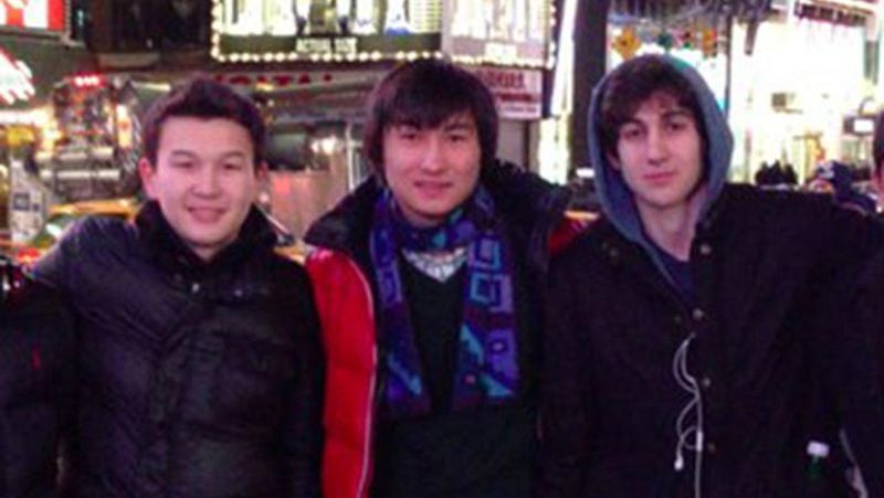 La policía detiene a tres jóvenes en relación con el atentado del maratón de Boston