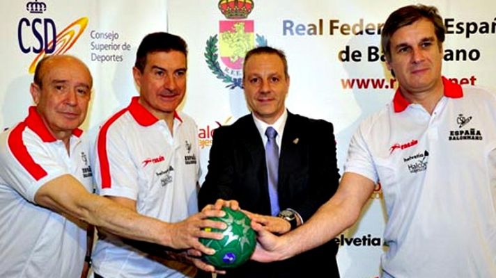 Telediario 1 - Manolo Cadenas es presentado como nuevo seleccionador de balonmano
