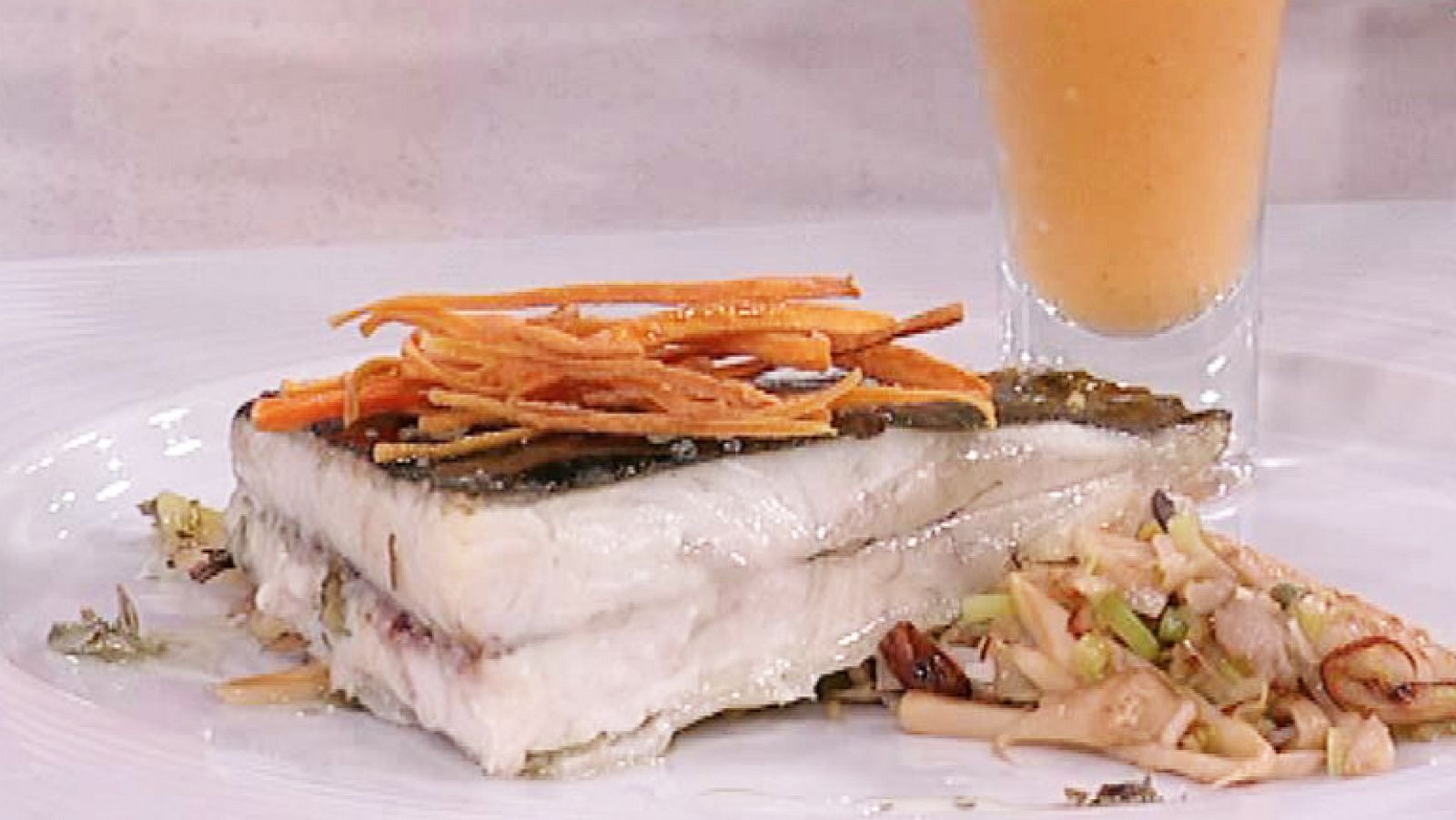 Saber cocinar - Rodaballo con setas y salvia sorbete de frutas tropicales