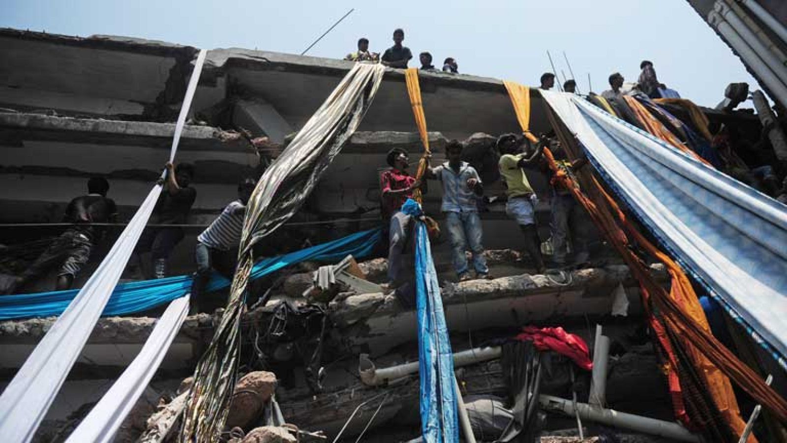 En Bangladés, el gobierno ha cerrado 18 fábricas textiles por motivos de seguridad