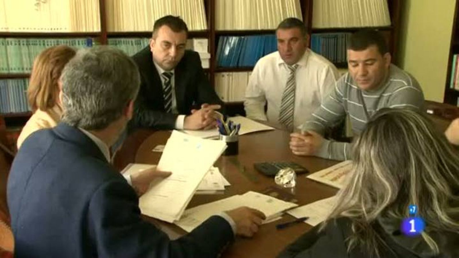 Comando Actualidad - Los que vienen a invertir - Compra de pisos en Levante por argelinos