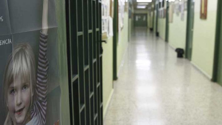 Telediario 1 - Huelga de educación