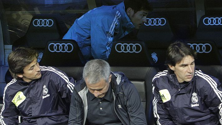 Telediario 1 - Noche de plebiscito en el Bernabéu