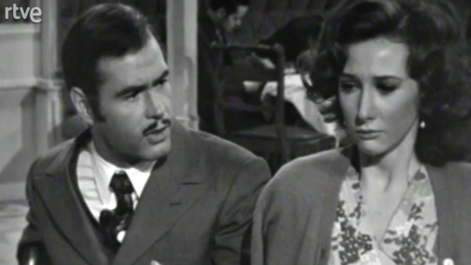 Entre visillos - Capítulo 10 - Entre visillos | Ver