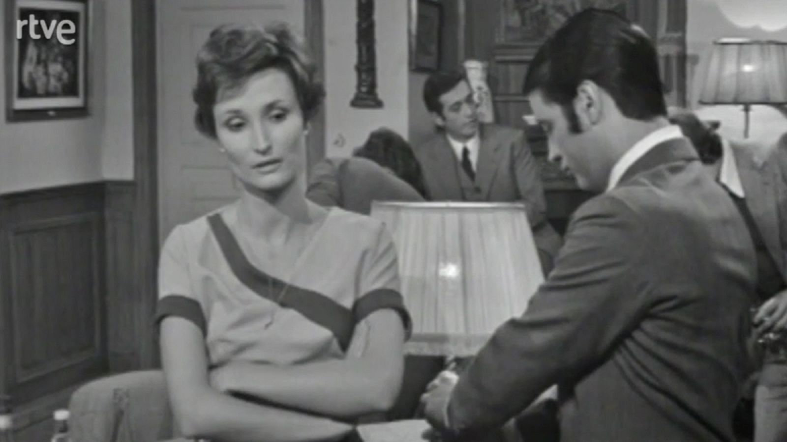 Entre visillos - Capítulo 11