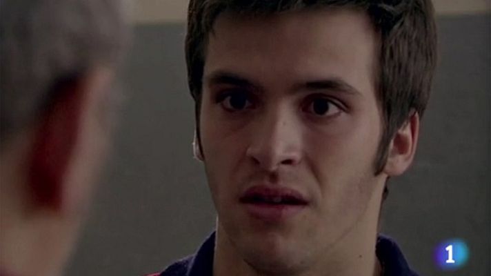 Cuéntame cómo pasó - Salazar sentencia a Carlos