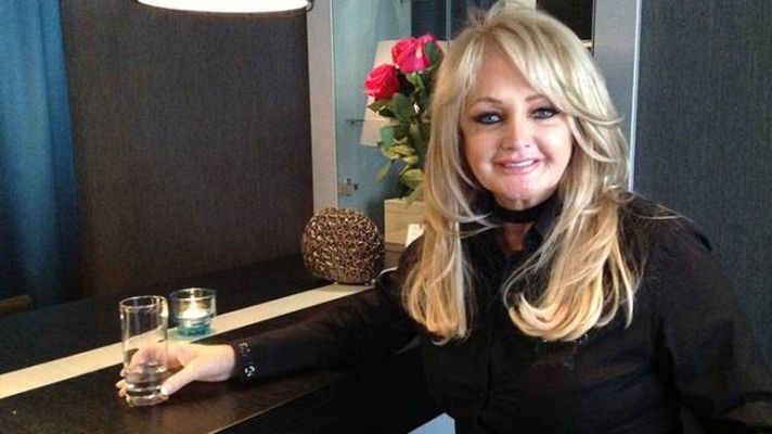 Telediario 1 - Bonnie Tyler representa a Reino Unido en Eurovisión con 'Believe in me'
