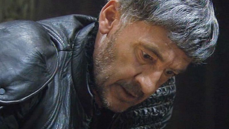 Águila Roja - Hernán descubre el gran secreto de Lucrecia | Ver