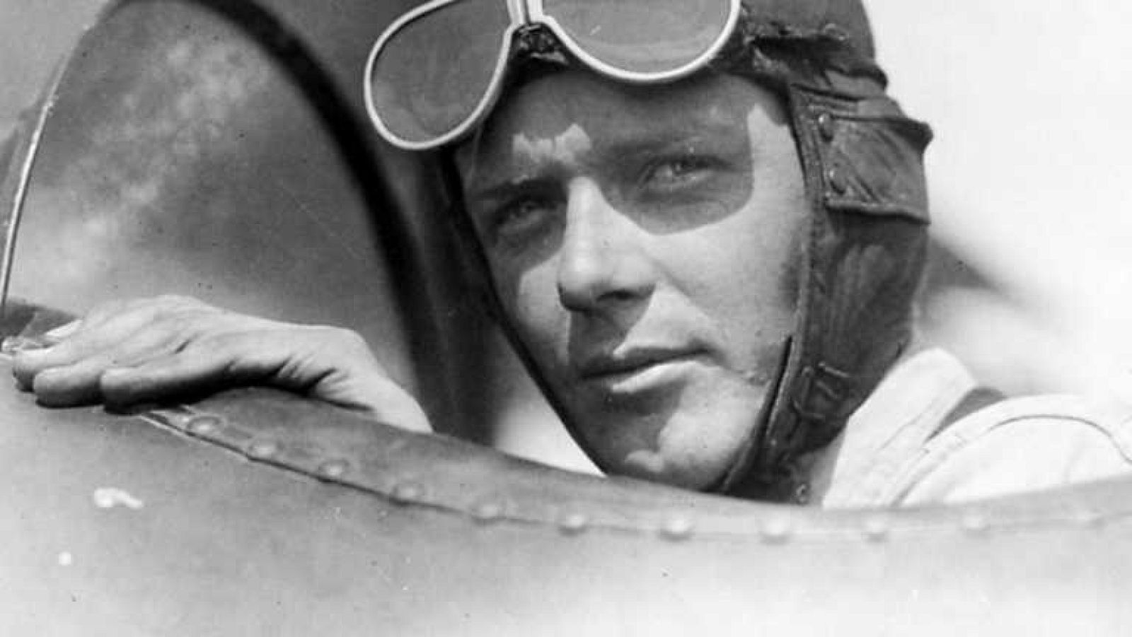 Docufilia - Secretos de la historia. Las vidas secretas de Charles Lindbergh - Ver ahora