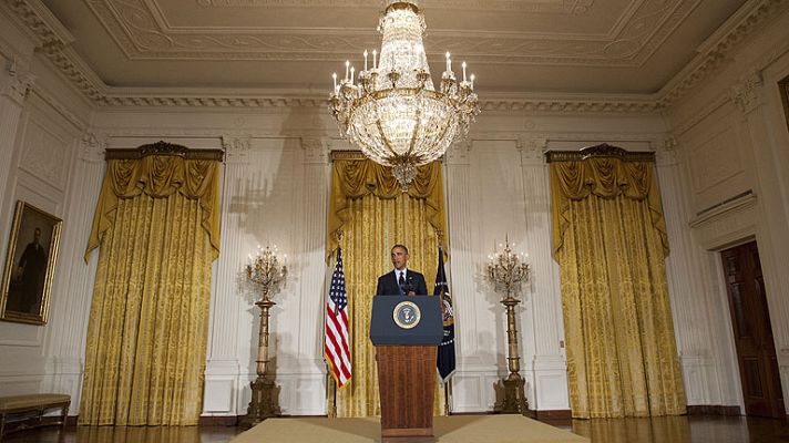 Telediario 1 - Barack Obama anuncia la dimisión del director de la agencia tributaria de EE.UU.