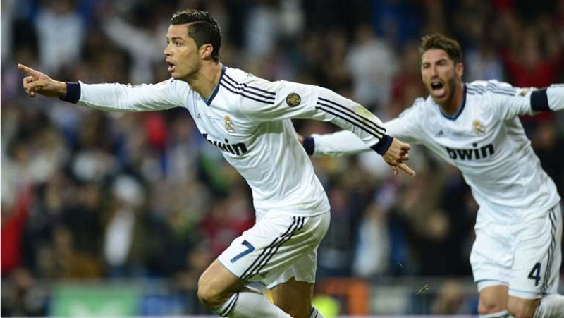 Cristiano Ronaldo adelanta al Madrid de cabeza (1-0)