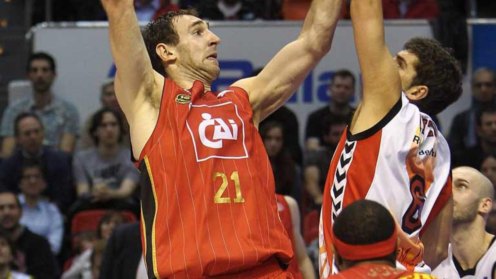 El CAI Zaragoza arrolló al UCAM Murcia en el cierre de la liga regular (108-74), asegurando la quinta plaza y llegando al Playoff de la Liga Endesa en el mejor estado posible.