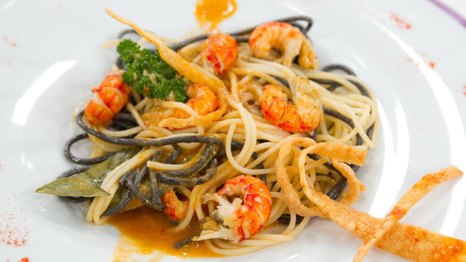 Saber Cocinar - Spaguetti con cangrejos y con tiras crujientes de trigo