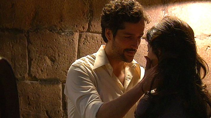 Gran Reserva. El origen - El primer beso de Adolfo y Sofía