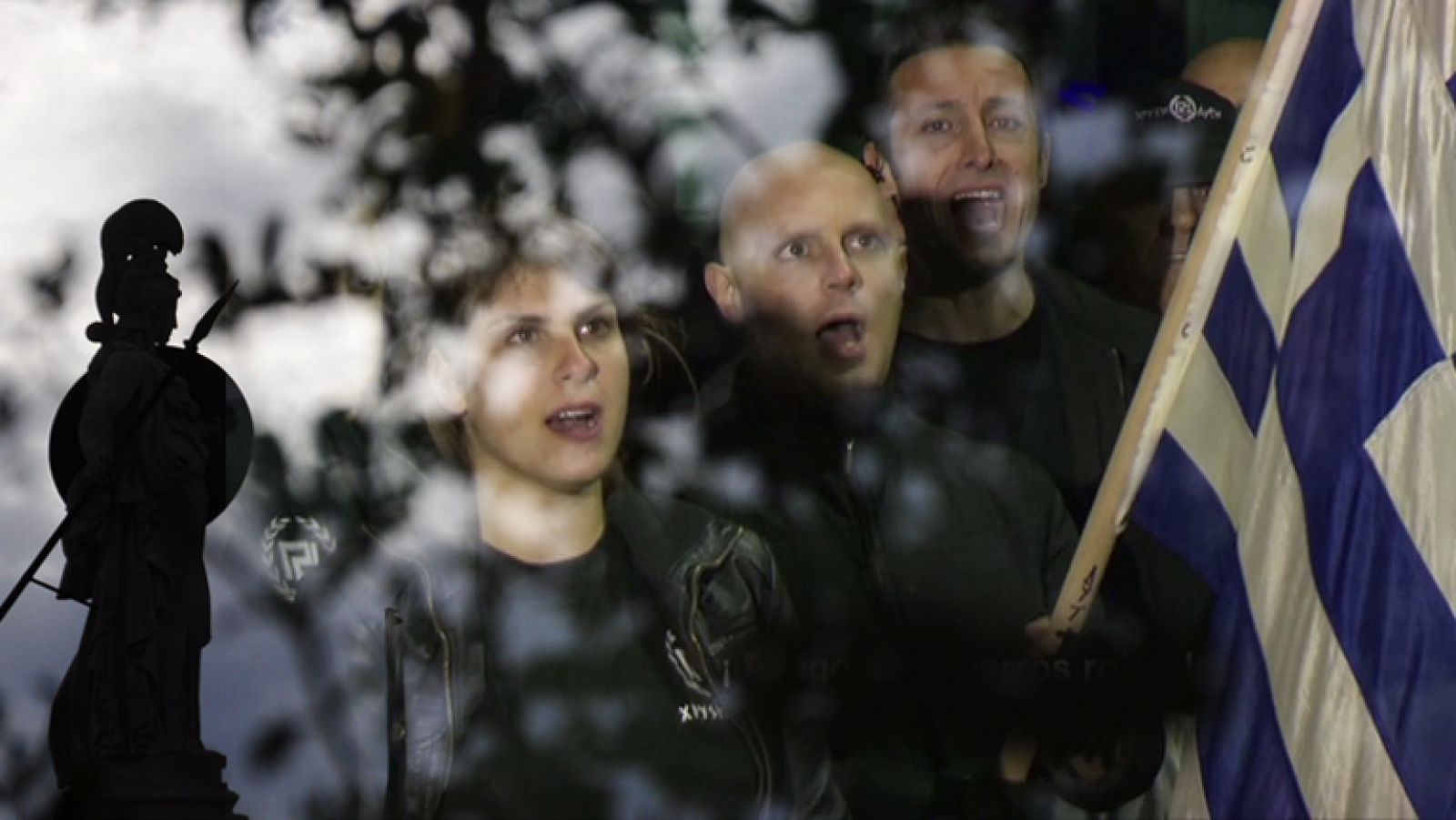 En Portada - Las sombras de Aurora Dorada - Avance - En portada | Ver