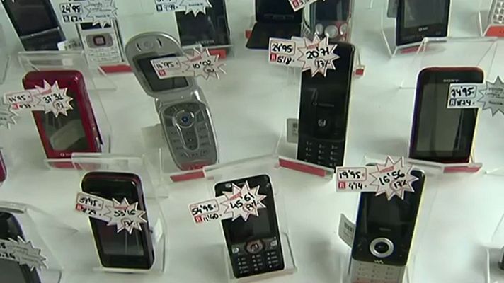 Telediario 1 - Con la crisis cada vez son más los que intercambian o venden cosas