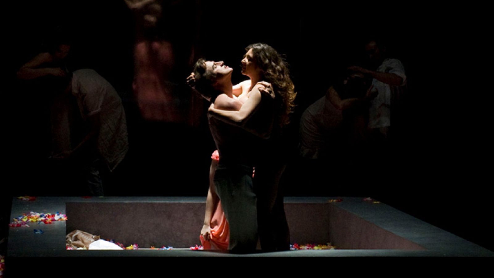 'Viento es la dicha de amor', sensualidad teatral - Ver ahora