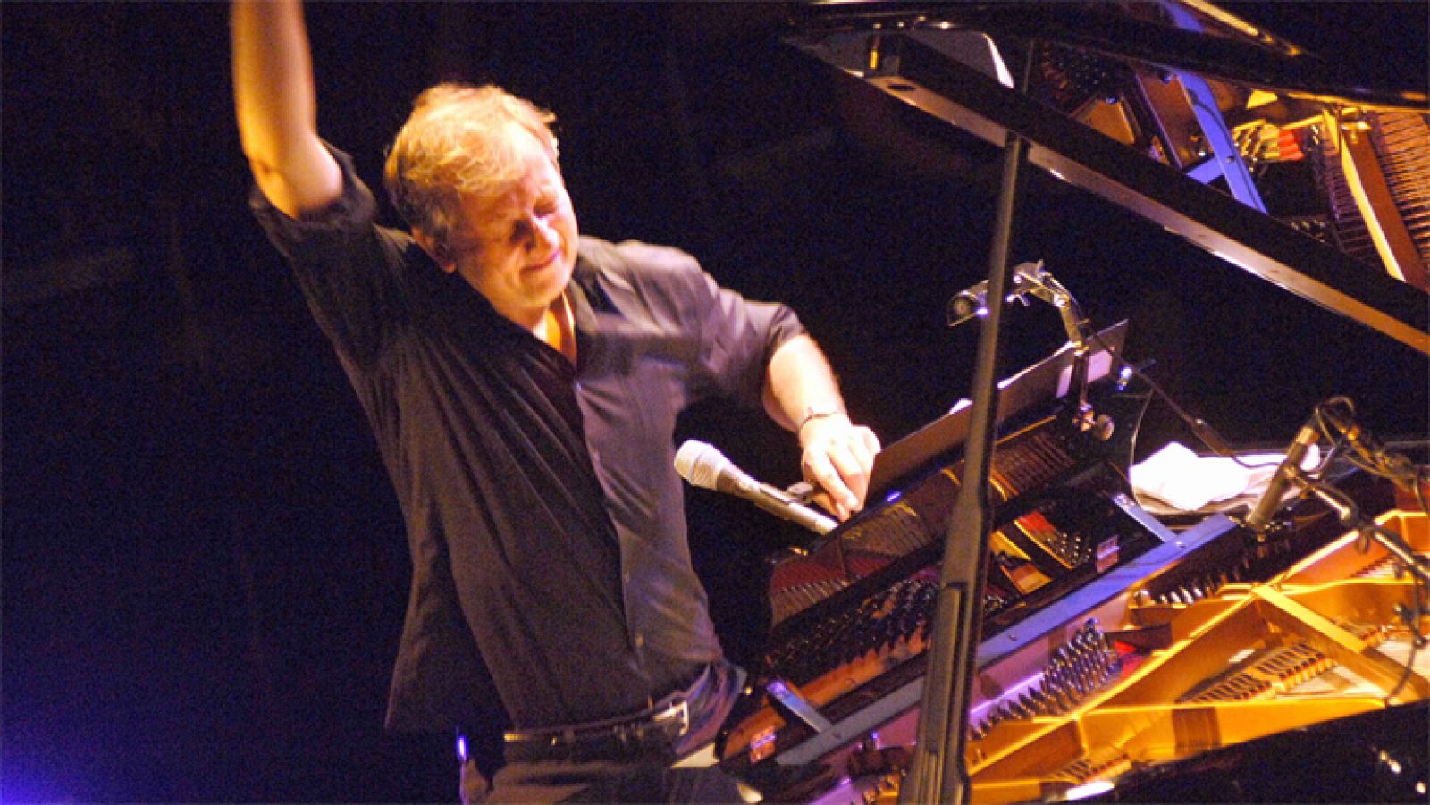 Wim Mertens nos deja una muestra de su arte - Ver ahora