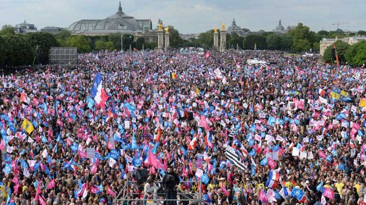 Telediario 1 - Una marea anti-gay inunda París