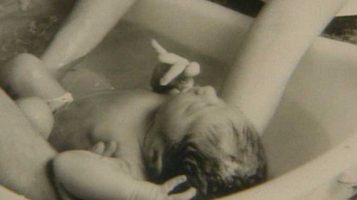 Telediario 1 - La elección de dar a luz en casa