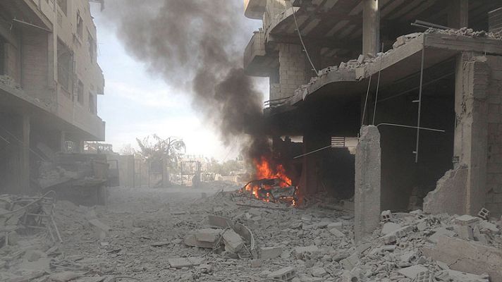 Informativo 24h - Periodistas de "Le Monde" presencian ataques químicos del régimen en Siria