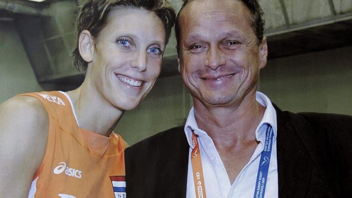 Telediario 1 - La polícía encuentra dos cadáveres