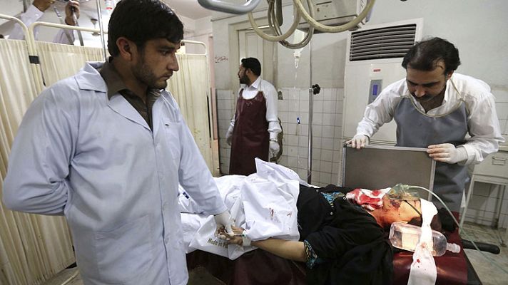 Telediario 1 - La OMS suspende la campaña de vacunación contra la polio en Peshawar