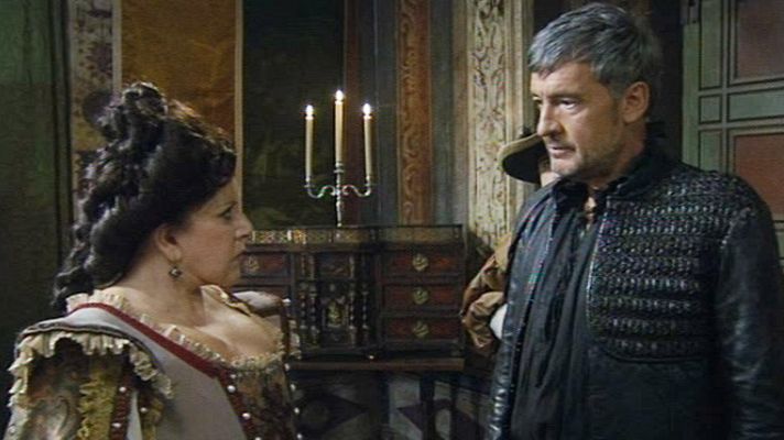 Águila Roja - El Comisario versus Sagrario