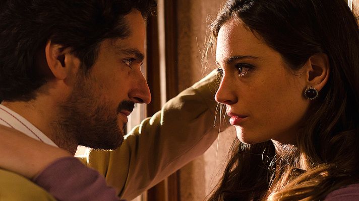 Gran Reserva. El origen - Adolfo se acuesta con Claudia